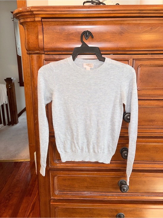 Forever 21 Sweaters - Forever 21 Contemporary Gray Crewneck Knit Sweater Women’s Size Small